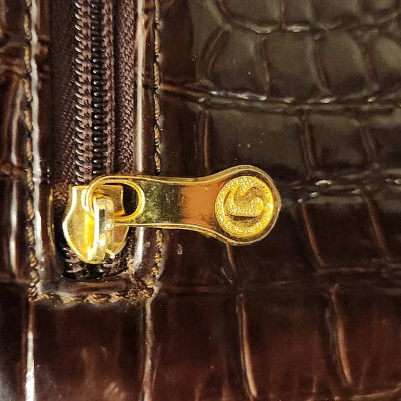 Chenson Bag - Picture 3 of 10